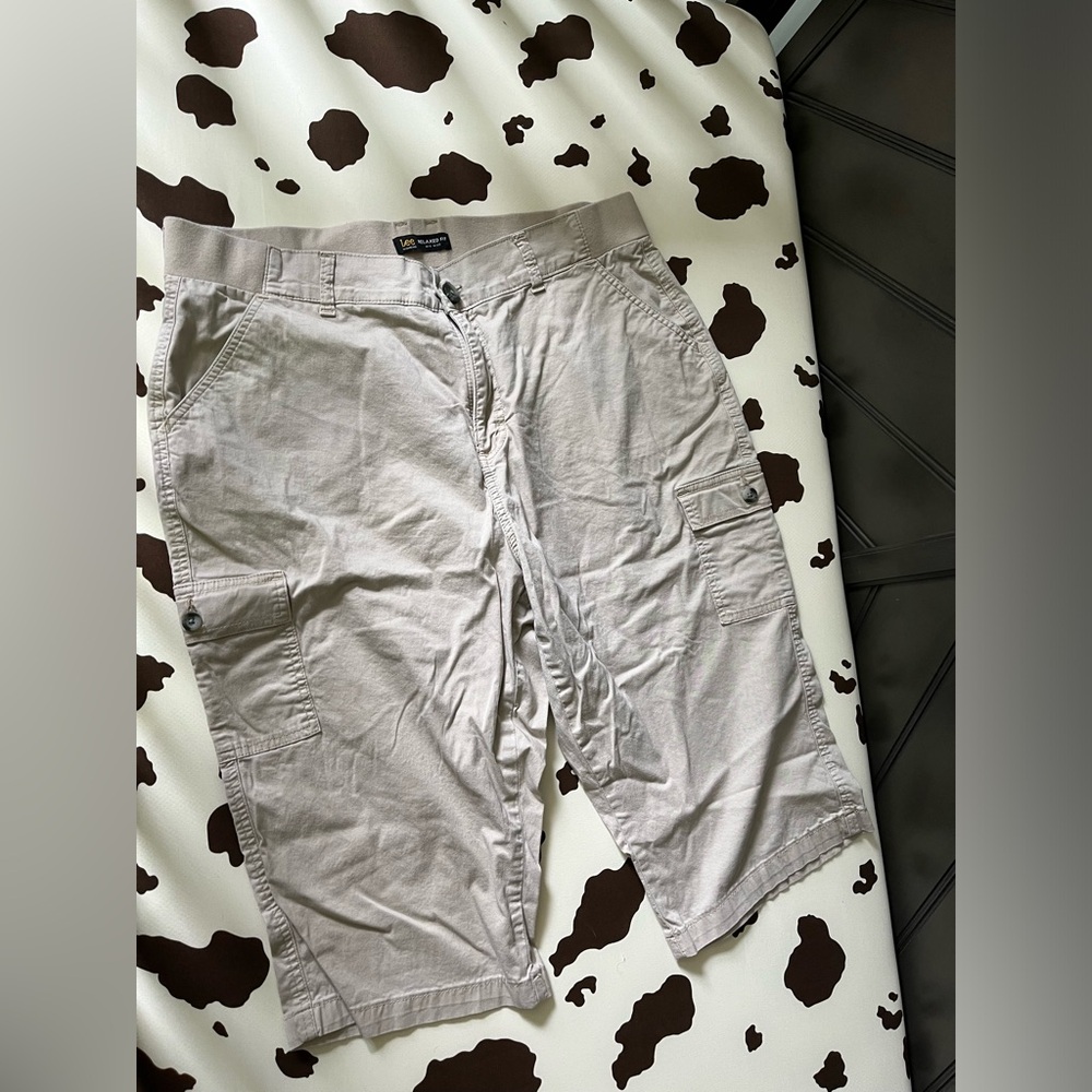 Women’s Cargo Capris